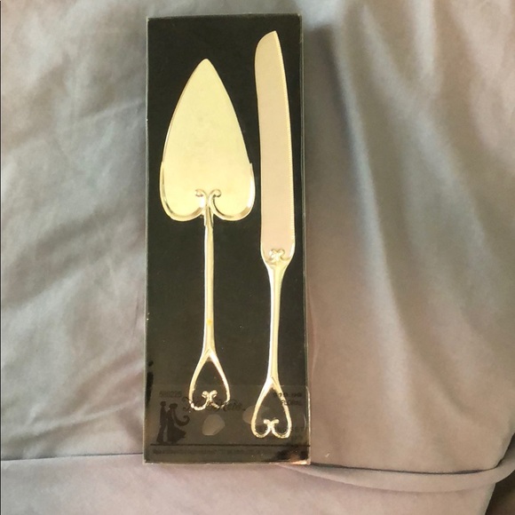 Wedding cake cutting set - Picture 1 of 1